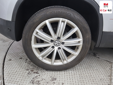 2013 - volkswagen tiguan