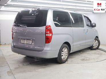 2018 - hyundai grand starex