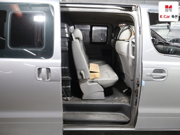 2018 - hyundai grand starex