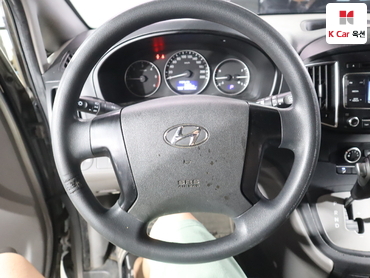 2018 - hyundai grand starex