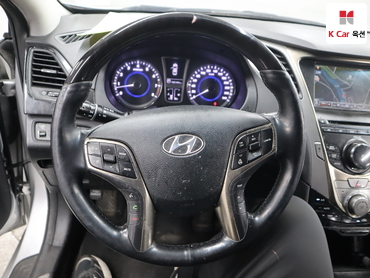2012 - hyundai grandeur