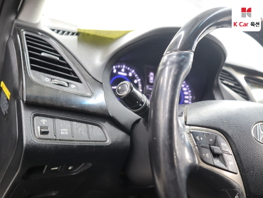 2012 - hyundai grandeur