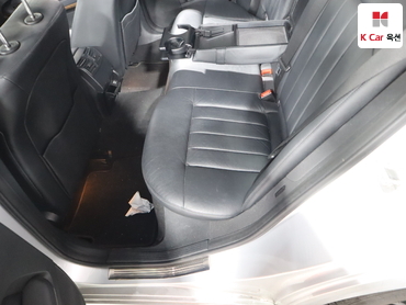 2011 - mercedes-benz e300