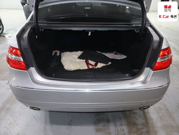2011 - mercedes-benz e300