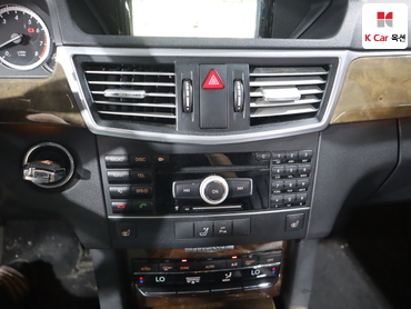 2011 - mercedes-benz e300