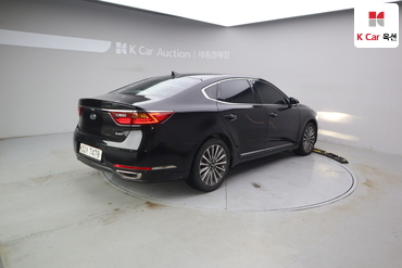 2017 - kia k7