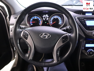 2013 - hyundai avante