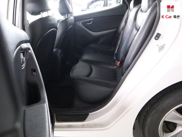 2013 - hyundai avante