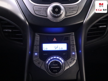 2013 - hyundai avante