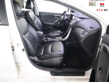 2013 - hyundai avante