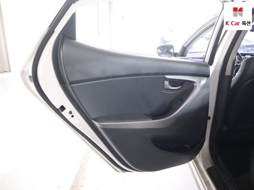 2013 - hyundai avante