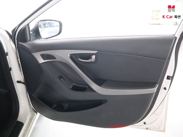 2013 - hyundai avante