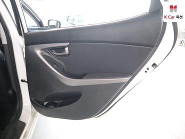 2013 - hyundai avante