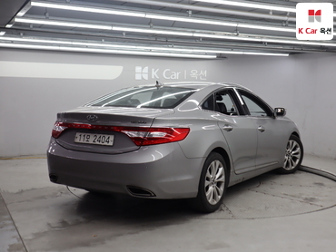 2011 - hyundai grandeur