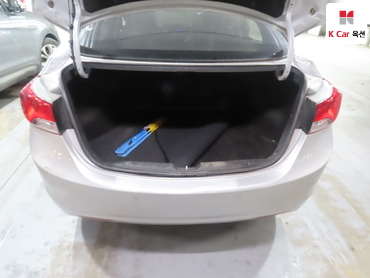 2013 - hyundai avante