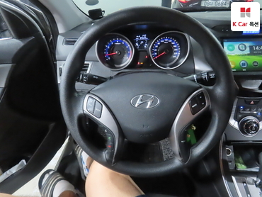 2013 - hyundai avante