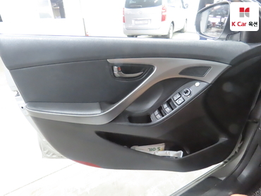 2013 - hyundai avante