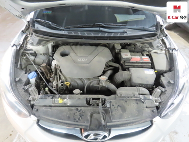 2013 - hyundai avante