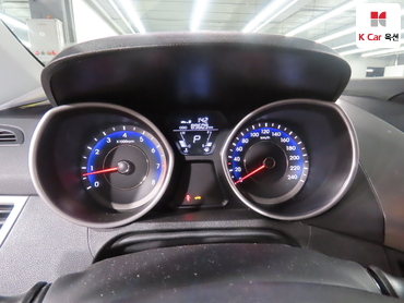 2013 - hyundai avante