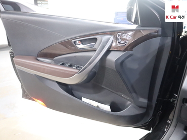2015 - hyundai aslan