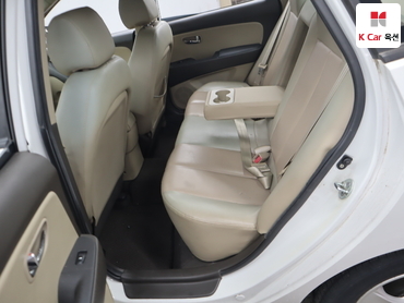 2010 - hyundai avante