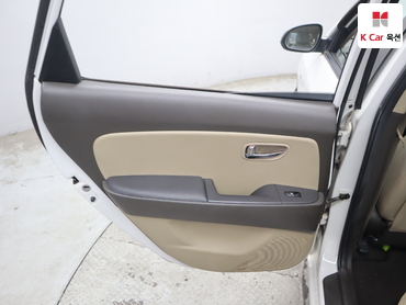 2010 - hyundai avante