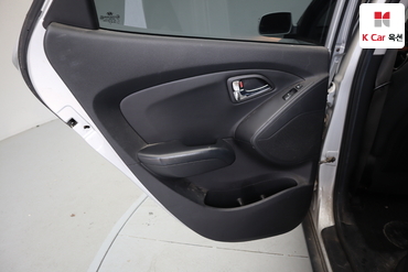 2011 - hyundai tucson