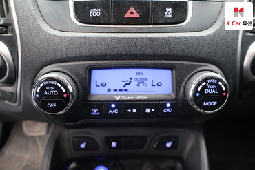 2011 - hyundai tucson