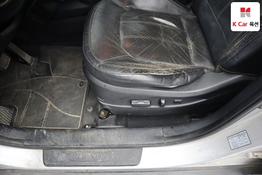 2011 - hyundai tucson