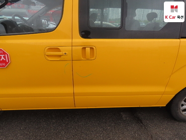 2009 - hyundai grand starex