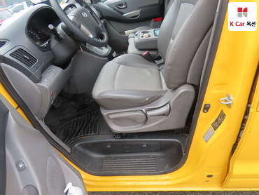 2009 - hyundai grand starex