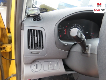 2009 - hyundai grand starex