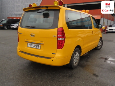 2009 - hyundai grand starex