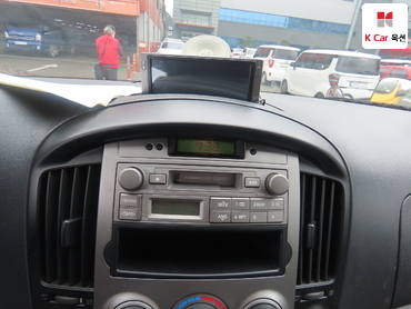 2009 - hyundai grand starex