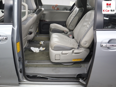2014 - toyota sienna