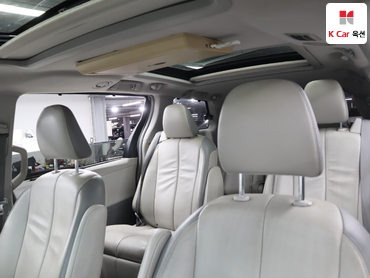 2014 - toyota sienna