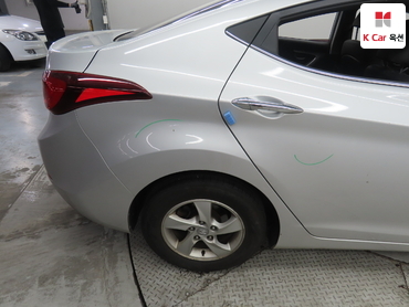 2015 - hyundai avante