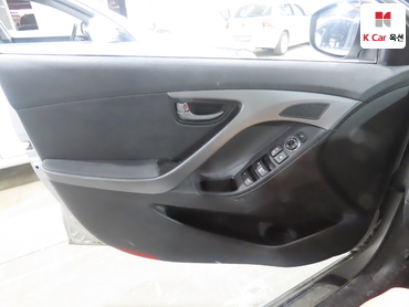 2015 - hyundai avante