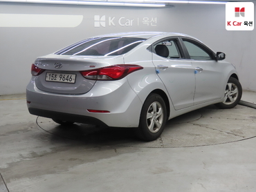 2015 - hyundai avante
