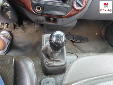 2009 - kia bongo iii