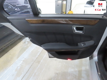 2011 - mercedes-benz e300