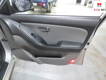 2010 - hyundai avante