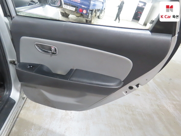 2010 - hyundai avante