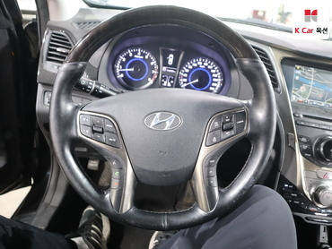 2012 - hyundai grandeur