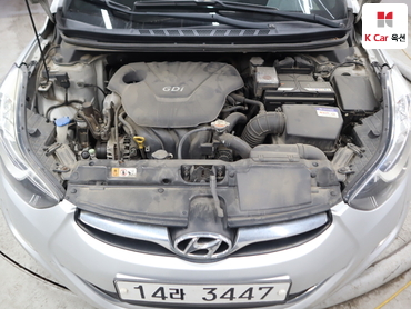 2012 - hyundai avante
