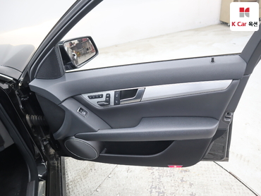 2012 - mercedes-benz c200