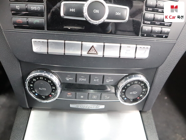 2012 - mercedes-benz c200