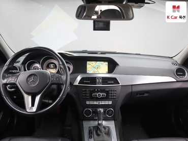 2012 - mercedes-benz c200