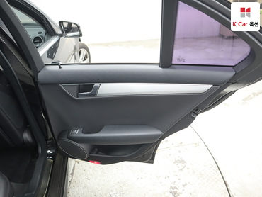 2012 - mercedes-benz c200
