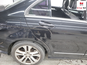 2012 - mercedes-benz c200
